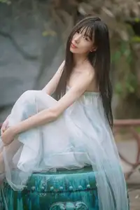 Xiao Yu: Orchid Garden Muse in YiTuYu Vol.8701 – Captivating Serenity Unveiled-29