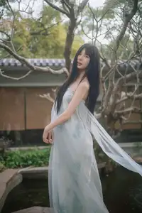 Xiao Yu: Orchid Garden Muse in YiTuYu Vol.8701 – Captivating Serenity Unveiled-12