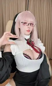 Coser Jiu Yan's Alluring Nun 2 Cosplay: Enchanting Anime Beauty with Striking Pink Hair and Mysterious Gaze. Explore Now!-2