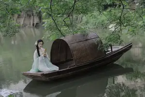 Wu Yue's Serene Classical Beauty in Traditional Attire - YiTuYu Vol.8711-6