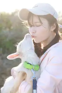 Kana Nakada's Radiant Charm: FRIDAY Digital Photo Book Soleil – Capturing Natural Beauty.-5