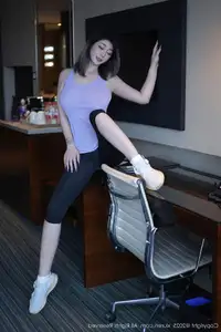 XiuRen No.10682: Da Ji Toxic showcases her healthy, captivating figure in sportswear-5