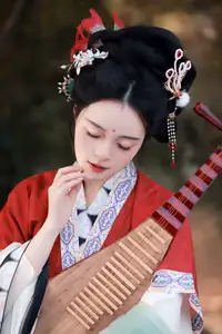 YiTuYu Vol.8605: Sui Sui Ru Yi – Classical Charm Amidst Autumn Hues-7