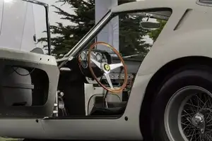 Ferrari 250 GTO 1962: Unrestored "Precious Horse" in Unique Bianco Speciale - Super Expensive!-10