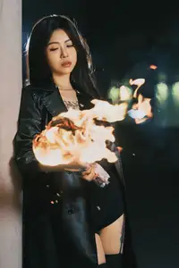 YiTuYu Vol.8615 Shi Yi: Fiery Allure & Decadent Style – A Mysterious Encounter-10