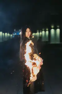 YiTuYu Vol.8615 Shi Yi: Fiery Allure & Decadent Style – A Mysterious Encounter-11