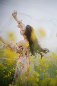 Ying Er YY Captivating in Golden Flower Field – YiTuYu Art Language Vol.8672-8