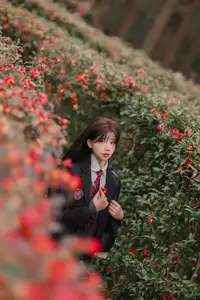 Discover the captivating allure of Xian Nu Juan in the stunning YiTuYu Vol.8695 collection-17