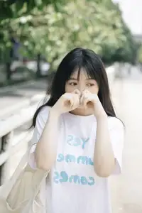 YiTuYu Vol.8664: Kikooo's Fresh Summer Charm – A Glimpse of Lively Urban Beauty-2