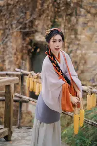 Discover Shen Xuan Mei's Grace in Hanfu Amidst Ancient Village Charm - YiTuYu Vol.8713-7