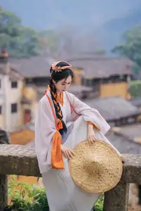 Discover Shen Xuan Mei's Grace in Hanfu Amidst Ancient Village Charm - YiTuYu Vol.8713-9