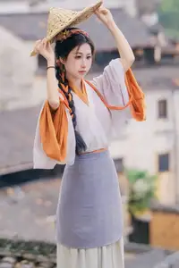 Discover Shen Xuan Mei's Grace in Hanfu Amidst Ancient Village Charm - YiTuYu Vol.8713-2