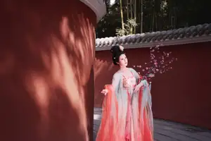 Bei Bei Mo's Grace: Hanfu Beauty Amidst Cherry Blossoms, YiTuYu Vol.8626-9