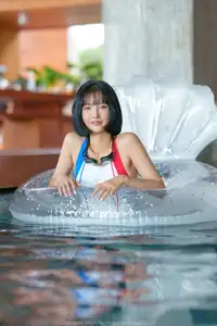 Hyoyeon AG Vol.499: Captivating Beauty in Water – Unveiling Her Alluring Charm-14