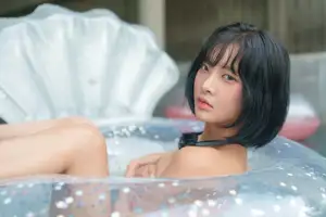 Hyoyeon AG Vol.499: Captivating Beauty in Water – Unveiling Her Alluring Charm-9