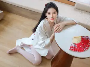 Discover the Serene Beauty of Li Shuang Er in Traditional Kimono by XiuRen Part01-27