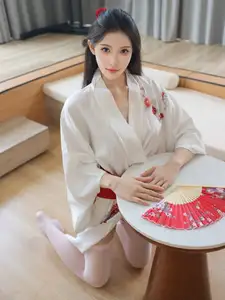 Discover the Serene Beauty of Li Shuang Er in Traditional Kimono by XiuRen Part01-33