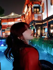 Hot girl Bao Han Helia's Dazzling China Trip: Captivating Photos Amidst Ancient Night Scenery-0