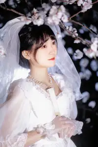 YiTuYu Vol. 8635: Ren Hai Bu's Dreamy White Dress Amidst Blossoms-1