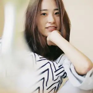 YiTuYu Vol.8699: Xiao Jing's Serene Beauty with Baby's Breath – A Glimpse into Tranquil Moments-16