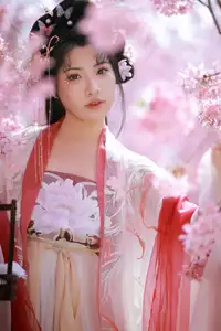 YiTuYu Vol.8715 A Ming: Enchanting Fairy Amidst Blooming Sakura - A Vision of Art Language-1