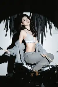 Art Language Vol.8714: Ni Ni - The Alluring Rock Girl with Unmistakable Charisma-6