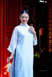 Elegant Vietnamese Girl in Traditional Ao Dai Capturing Timeless Asian Beauty-9