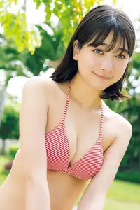 Maya Imamori: Radiant Smile Unveils Budding Love | 1st Photobook Part01-3