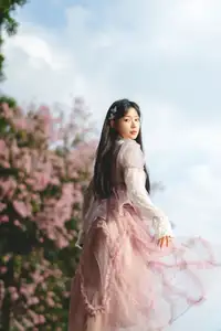 Vol.8632 Nan Yi: Dreamy Youth by the River, A Poetic & Romantic Blossom-14