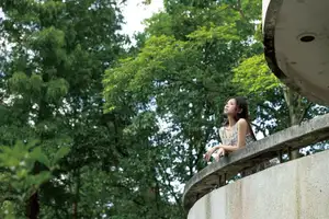 YiTuYu Art Language Vol.8682: Kun Kun Bu Kun Le's Fresh & Pure Beauty-23