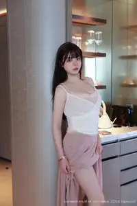 Ruan Qing (XiuRen No.10746): Irresistible Elegance & Allure Unveiled-30