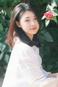 Fresh Spring Charm: Tong Tong in YiTuYu Vol.8644 Art Series Unveiled-0