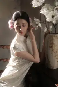 YiTuYu Vol.8655: Fen Mian Gu Niang – Timeless Elegance in Classic Qipao. Discover Asian Beauty and Grace.-12