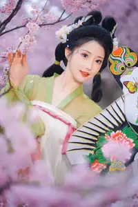 East Asian Beauty: Tu Ya W in Elegant Hanfu Amidst Spring Cherry Blossoms | YiTuYu Vol.8636-3
