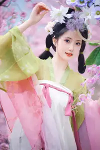 East Asian Beauty: Tu Ya W in Elegant Hanfu Amidst Spring Cherry Blossoms | YiTuYu Vol.8636-13