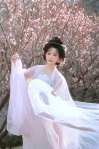 Ethereal Hanfu Beauty: Rui Rui Cai Bu Shi Cai Gou Shines in YiTuYu Vol.8619-13