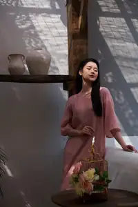 Elegant Vietnamese Beauty: Discovering a Girl's Grace in Gentle Sunlight-15