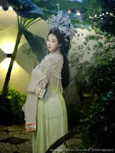 XiuRen No.10736: Li Shuang Er's Ancient Charm & Mesmerizing Guzheng Melody-1