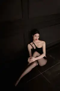 Captivating SUNNY in YiTuYu Vol.8657: An Alluring Art Language Collection-21