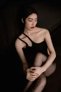 Captivating SUNNY in YiTuYu Vol.8657: An Alluring Art Language Collection-2