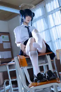 Captivating Blue Archive Misaki JK Cosplay by Coser@屿鱼 – Mystical School Uniform Charm-5