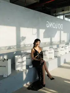 Kieu Trinh Xiu: 'Milk Tea Hot Girl' Unveils Mature Allure in a Glamorous Black Lace Dress-8