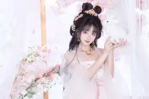 YiTuYu Vol.8628: Enchanting Ethereal Beauty of Qi Luo Sheng De Xiao Su Su in Traditional Hanfu-1