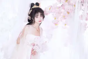 YiTuYu Vol.8628: Enchanting Ethereal Beauty of Qi Luo Sheng De Xiao Su Su in Traditional Hanfu-17