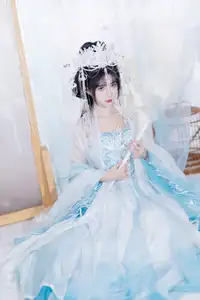 YiTuYu Vol.8652: Discover Xiao Su Su's Ethereal Beauty in Traditional Costume-15