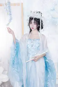 YiTuYu Vol.8652: Discover Xiao Su Su's Ethereal Beauty in Traditional Costume-19
