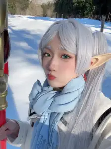 Coser Mim: Enchanting Frieren Cosplay (32P) in a Winter Wonderland-9