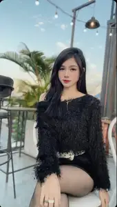 Elegant Girl Portrait: Captivating Asian Beauty, Refined Fashion Style-8