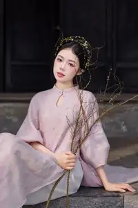 Elegant East Asian Beauty: Gentle Young Woman in Classical Traditional Attire-7