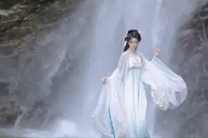YiTuYu Vol.8709: Chi Yan Zai Zhe Li - Ethereal Beauty of a Wuxia Legend-14
